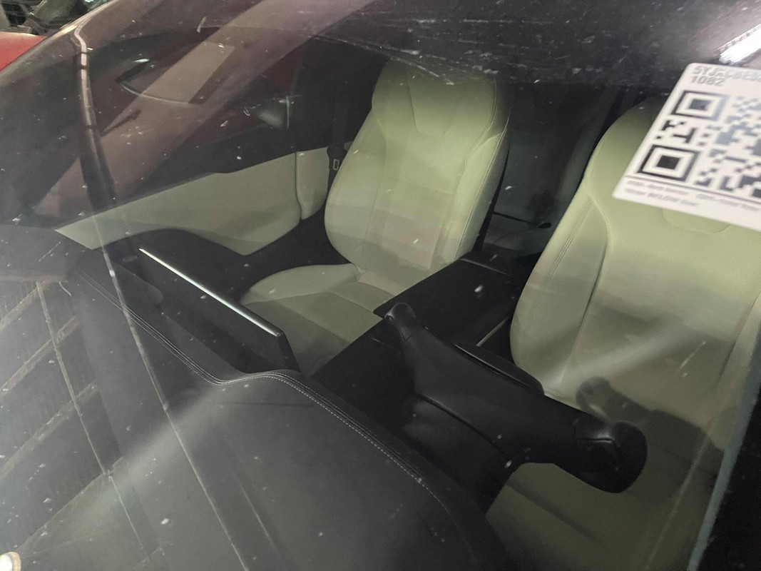 697B3B3D-E115-454D-9CC7-73F213847C6C