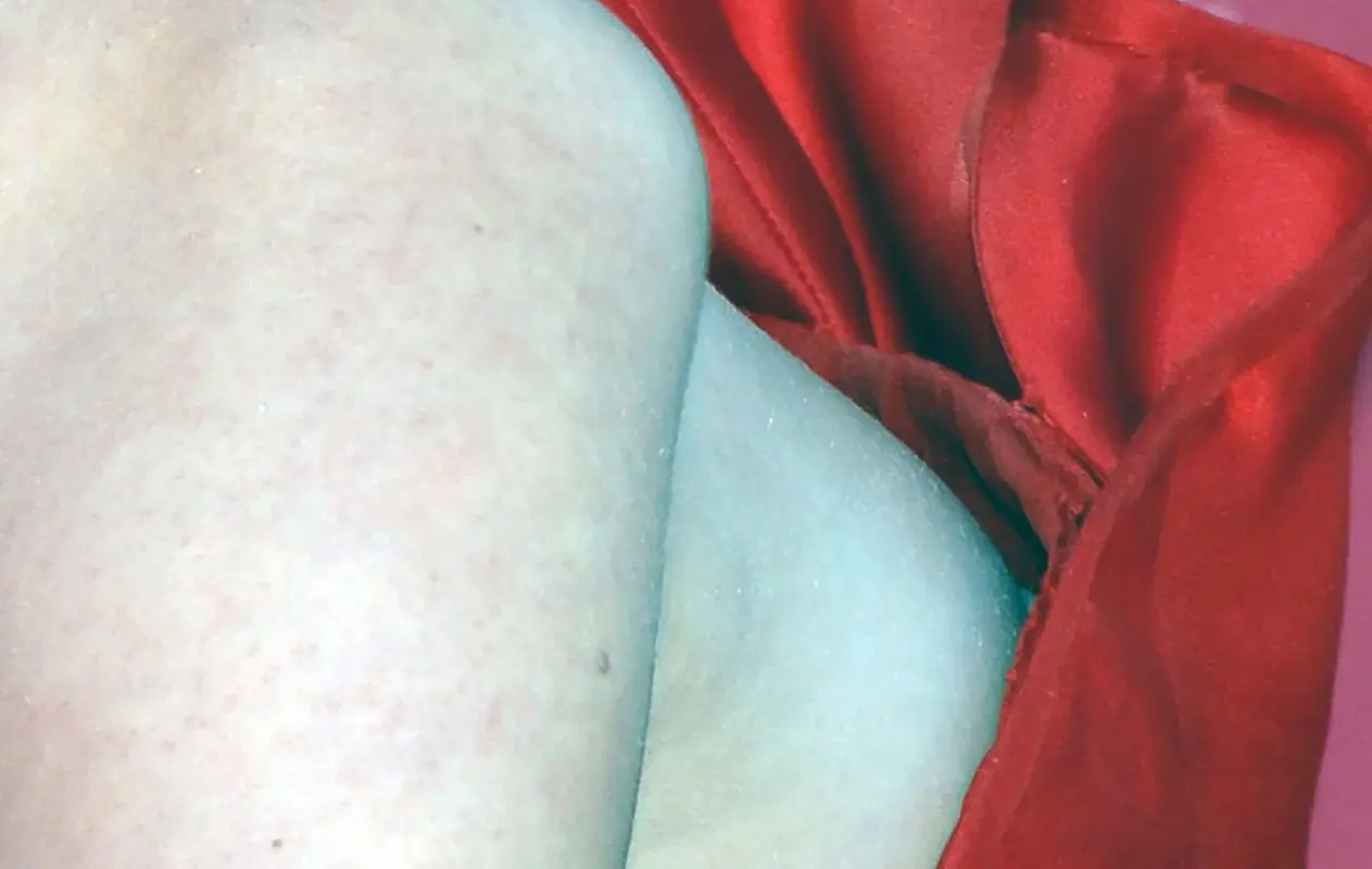 Taylor-Swift-Nude-Nip-Slip-Fappening-Blog-1-optimized