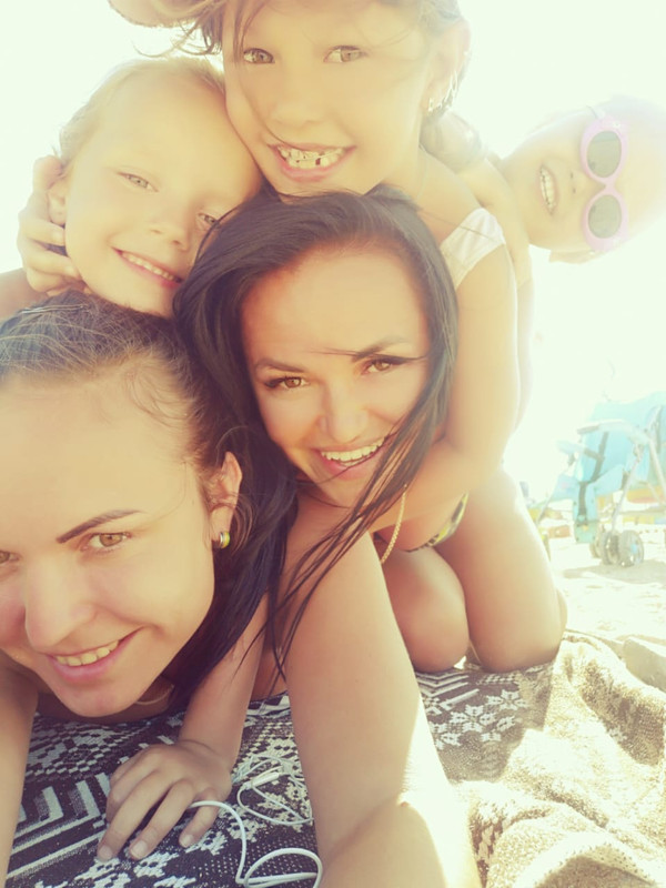 EE9321D1-0059-4336-8365-2B45D2D1B05B