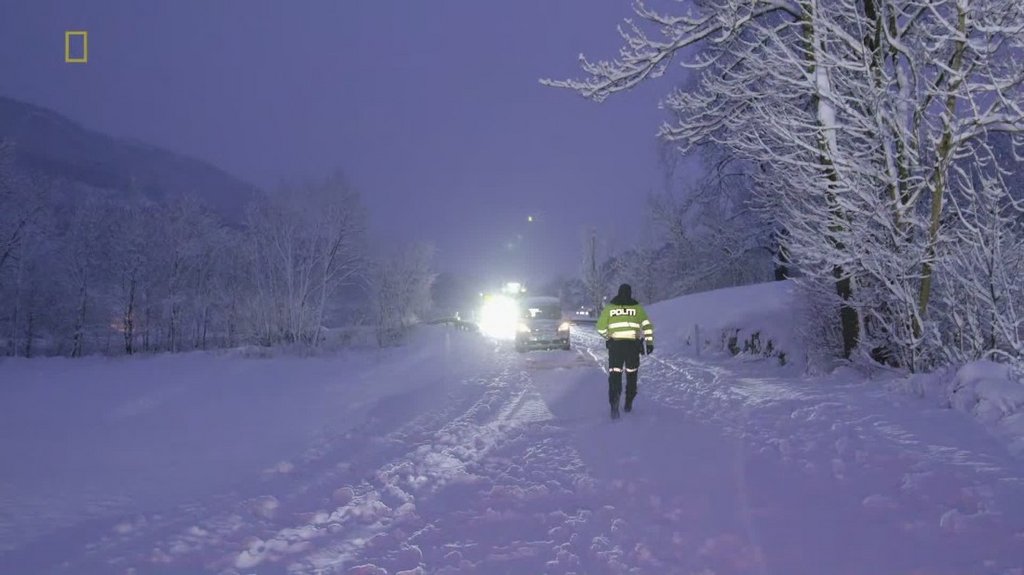 [Image: 4goz3o2jtui8.jpg]