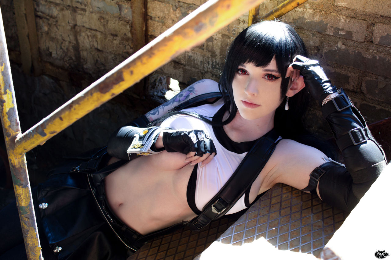 Tifa by Enafox