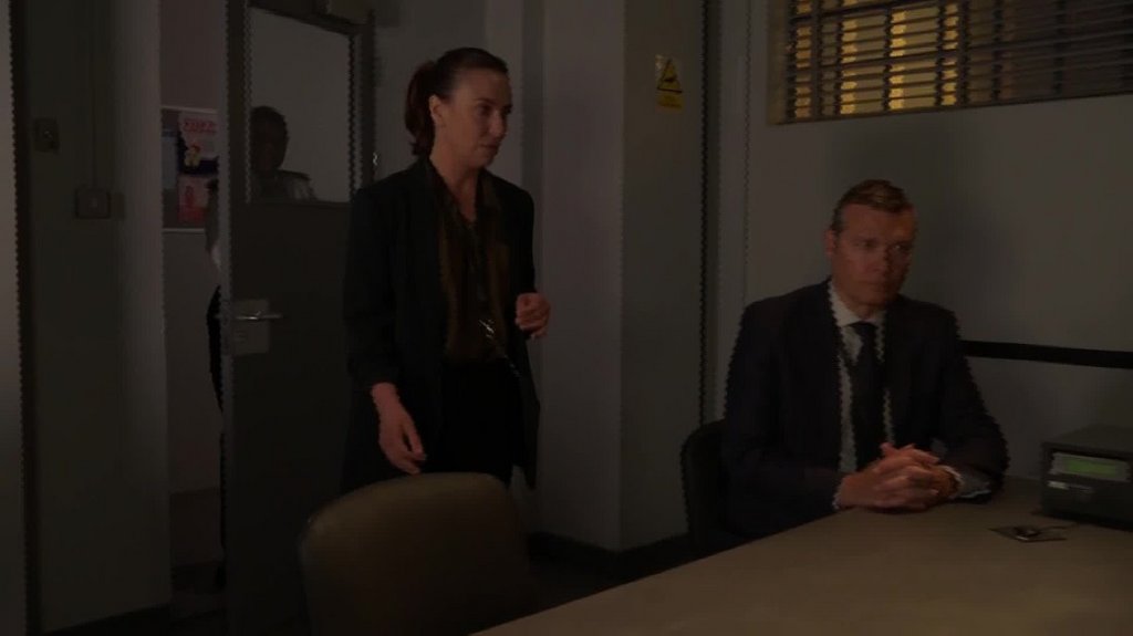 [Image: g47q2gt8sxun.jpg]