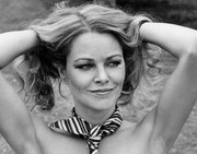 michelle-phillips-b30