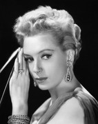 Deborah-Kerr-mc84