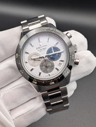 PXL-20250925-021638405