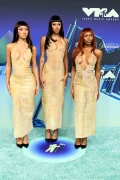 FLOSee-Throigh2026MTVVMAs193