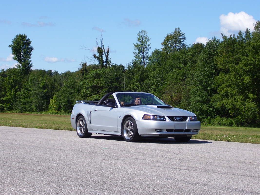 ford - Montréal Mustang: 40 ans et + d’activités! (Photos-Vidéos,etc...) - Page 19 100-0482