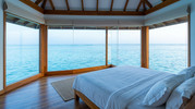 Over Water Bungalow Suite do Four Seasons Kuda Huraa sobre o oceano