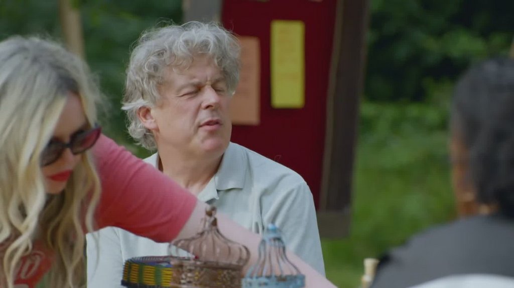 [Image: iyjxz19g7tz0.jpg]