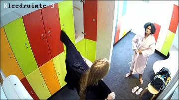 [Image: Voyeur21265113703.jpg]