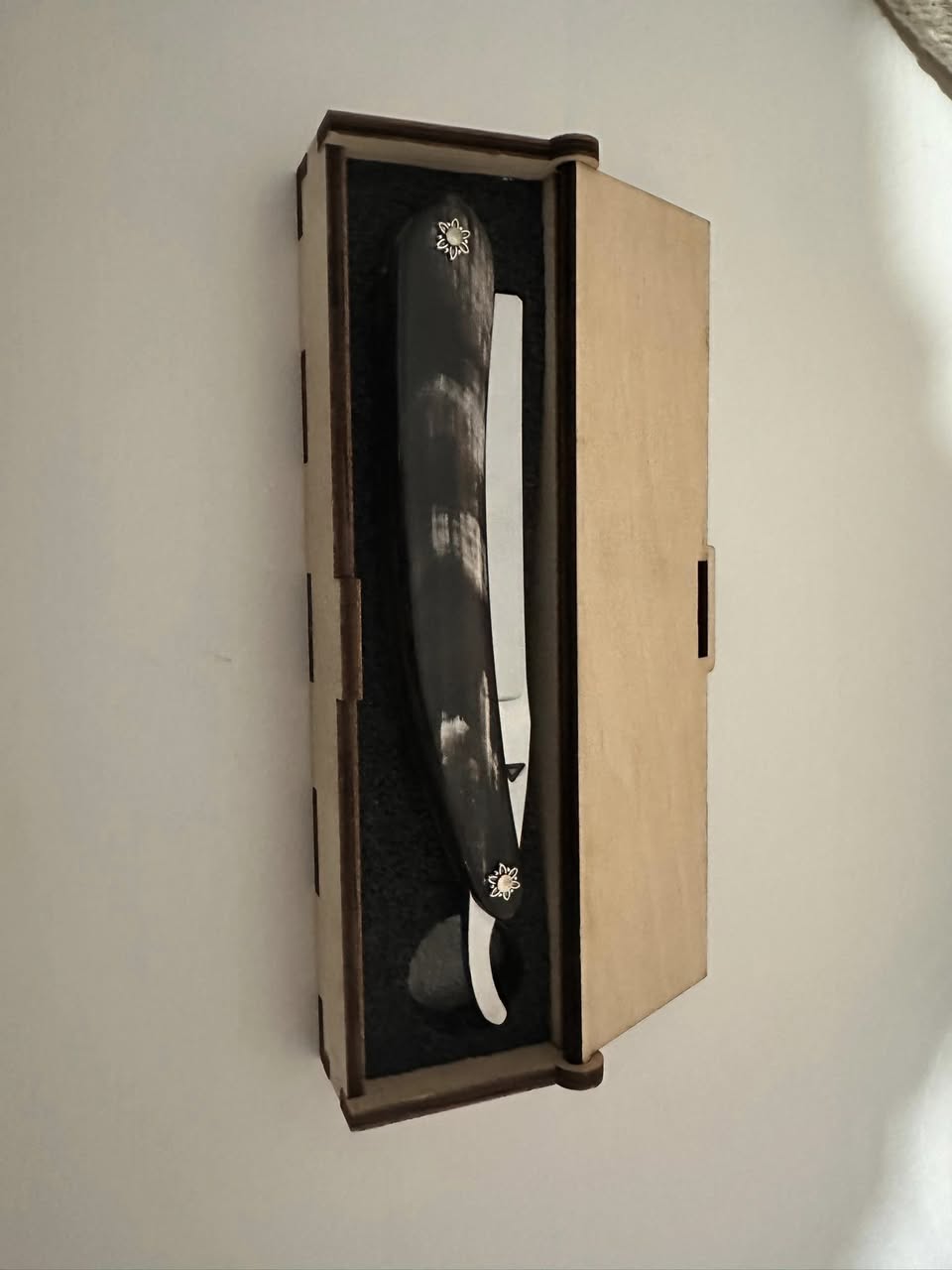 6mm Razorblade 488066551 10231689542773426 3115027208712183502 n — Postimages