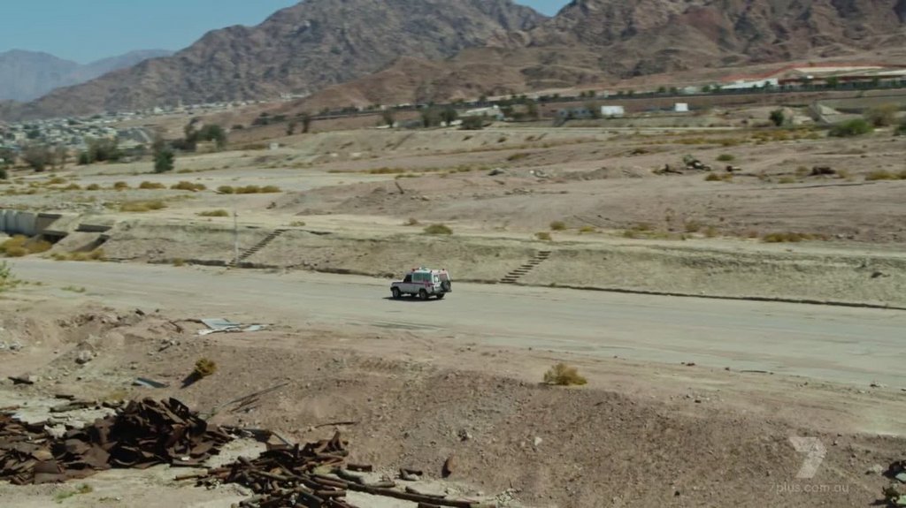 [Image: pb6a5tkrcl54.jpg]