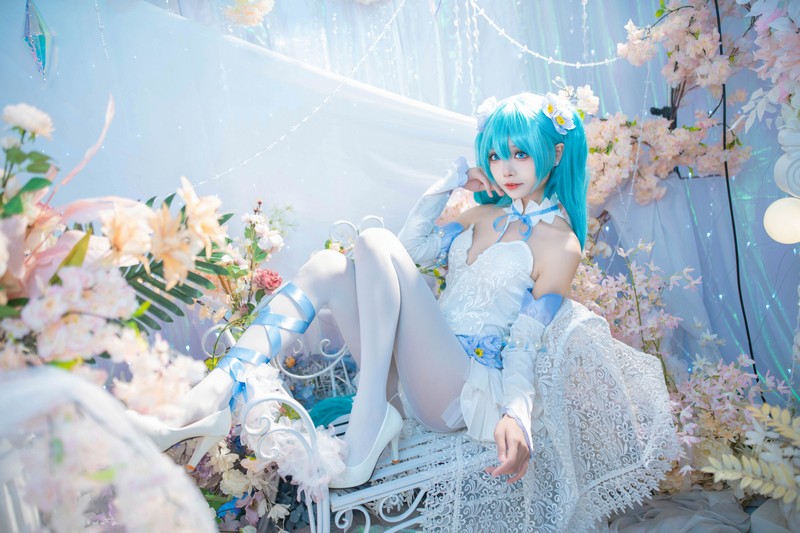 艾西Aiwest 初音未来粉蝶花Cosplay写真图集 Miku高清美图 44P (159.9M)插图3