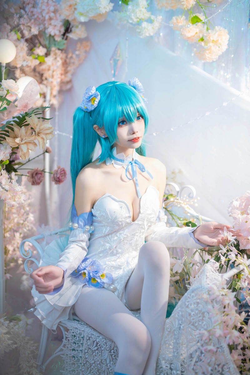 艾西Aiwest 初音未来粉蝶花Cosplay写真图集 Miku高清美图 44P (159.9M)插图5