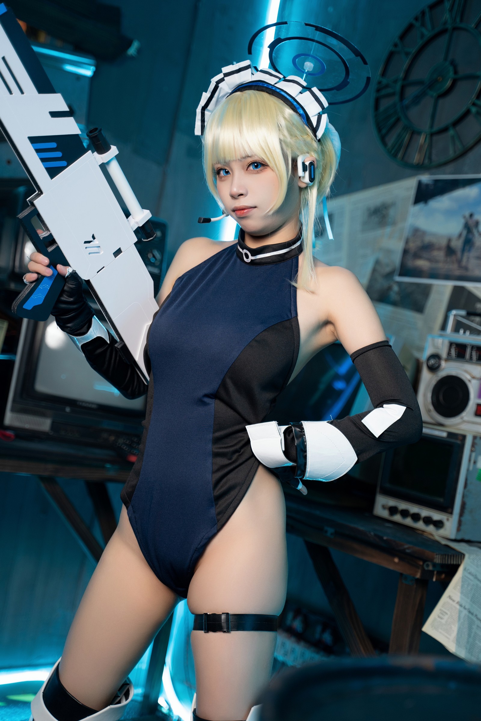 三無人型美女写真：飞鸟马时兔女郎战斗服 COS（60P／389.1M）插图8