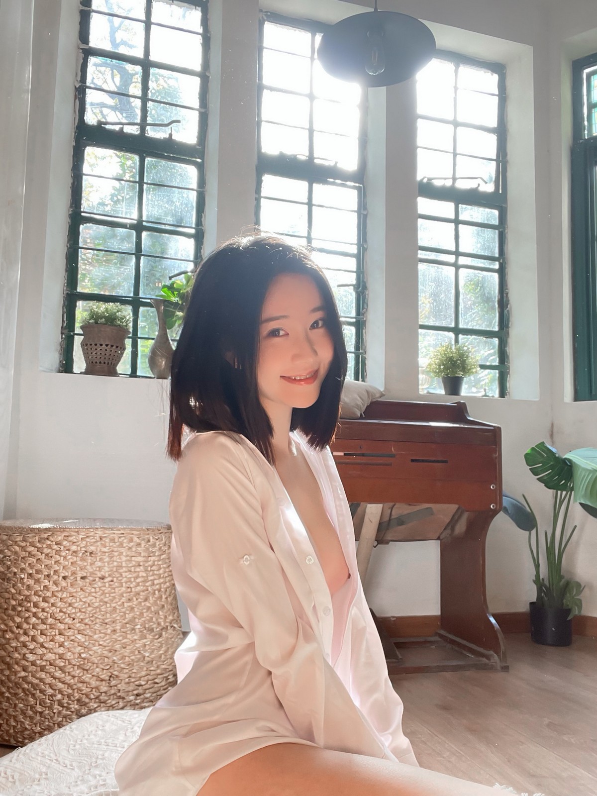 年年nnian 光影艺术写真 氛围光感少女图集插图