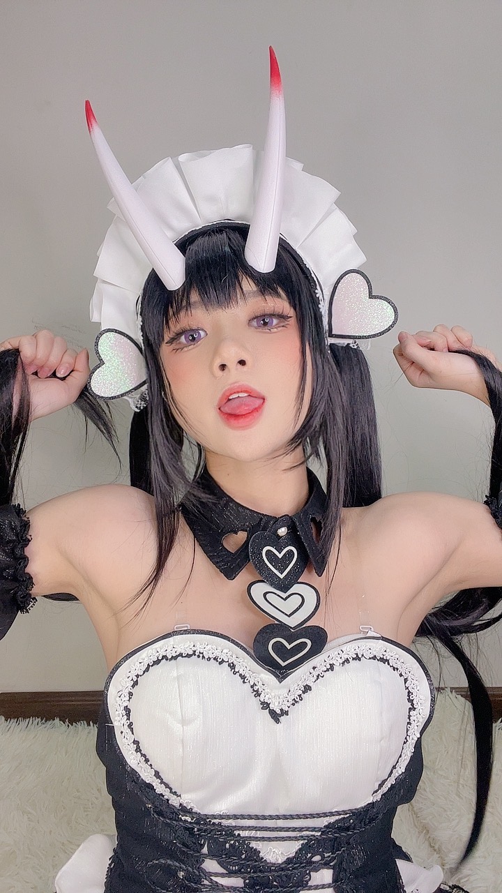 PoppaChan Noshiro Maid Cosplay (Azur Lane) – 117 Photos 11 Videos 408MB插图2