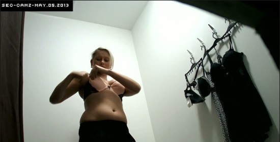[Image: Voyeur28015085740.jpg]