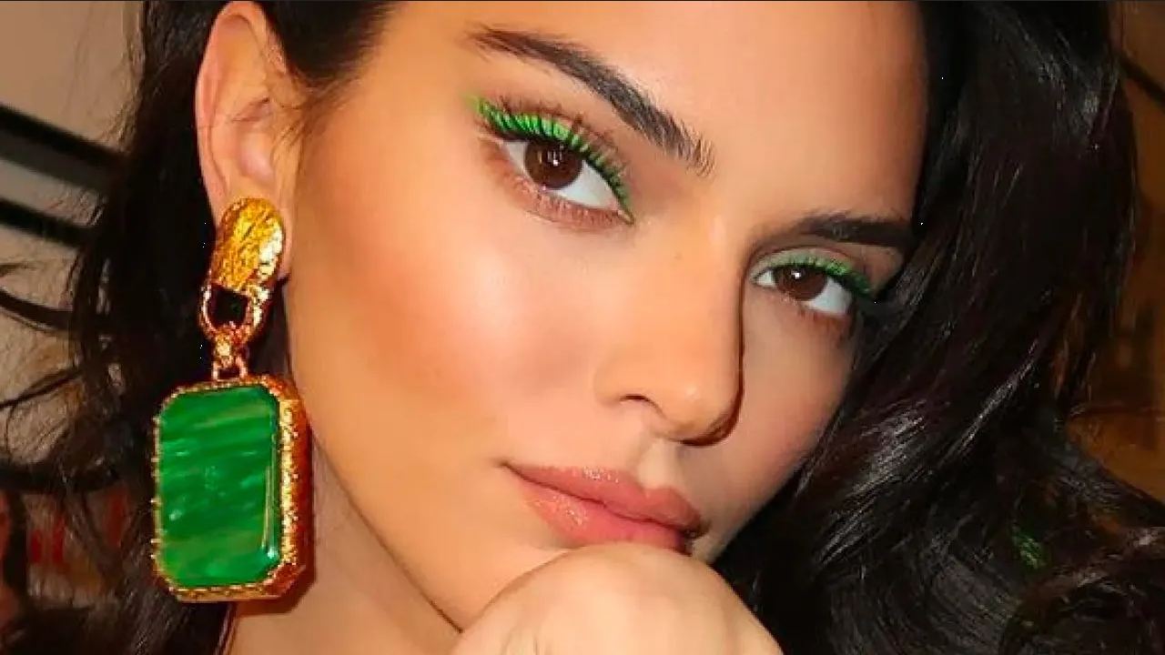 Eyeliner retro: ¿Quieres lucir una mirada de infarto? Sigue estos pasos
