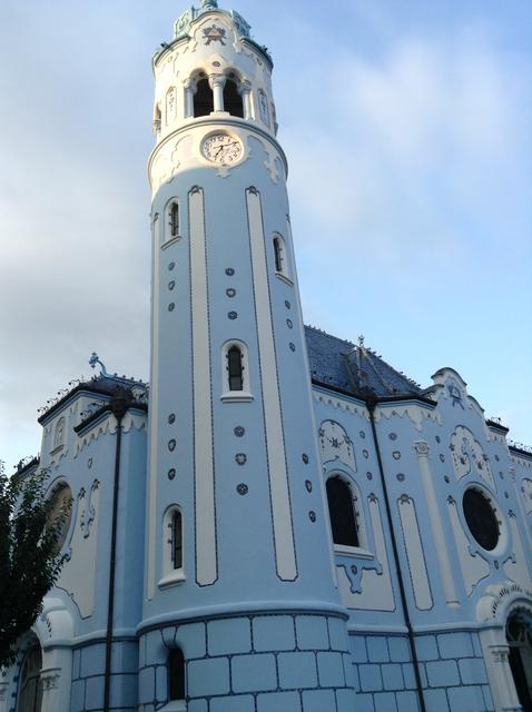 Bratislava: Iglesia Azul, Castillo, Slavin y traslado a Praga - Viena - Bratislava - Praga (3)
