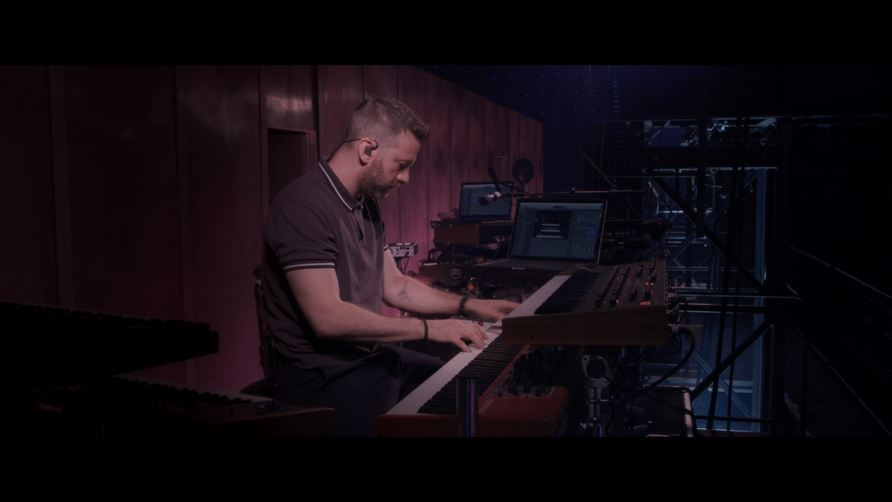 Taylor.Swift.Reputation.Stadium.Tour.2018.2160p.NF.WEB-DL.DDP5.1.Atmos.DV.HDR.H.265-CRFW.mkv_snapsho