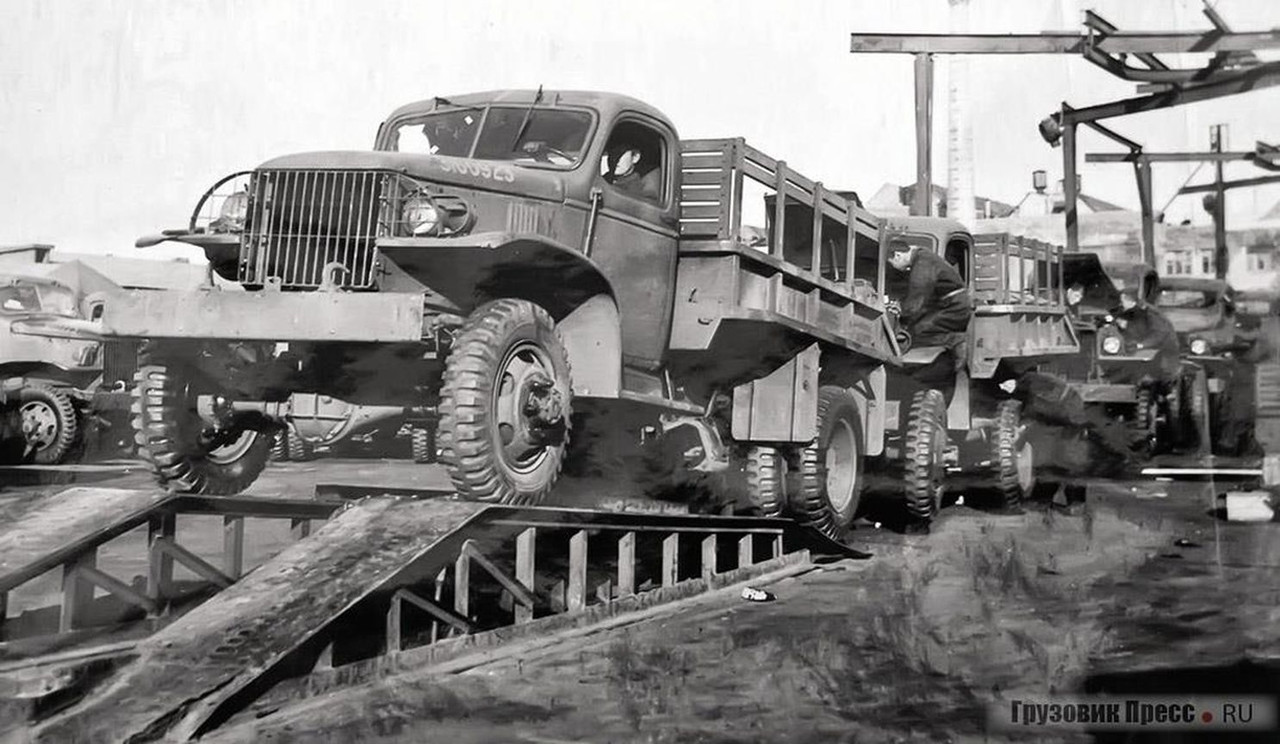 Russian Chevy G 506 trucks assembled in GAZ factory — Postimages