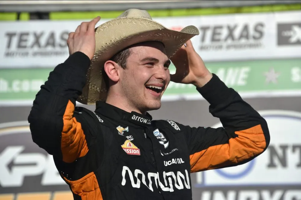 Patricio O’Ward cerca de la F1, extiende su contrato con McLaren hasta 2027