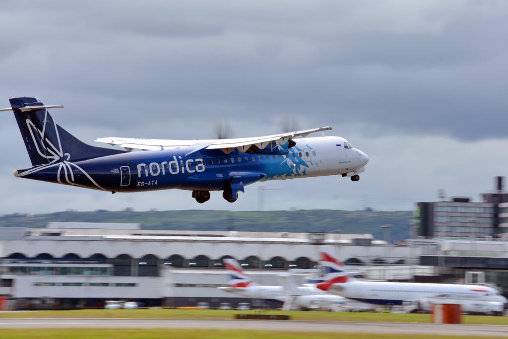 Nordica-ATR-72-ES-ATA-13-July-2019-at-Glasgow-Airport.jpg