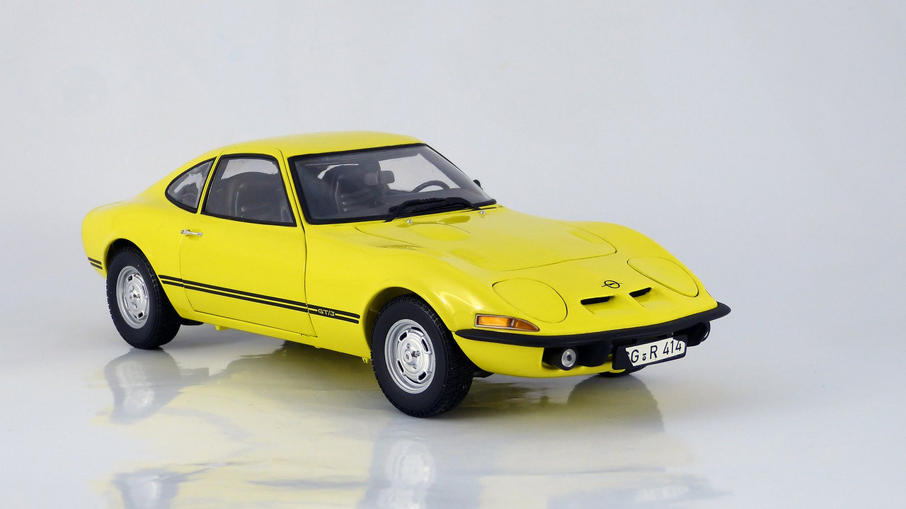 1:18 Minichamps Opel GT/J 1971 | DiecastXchange Forum