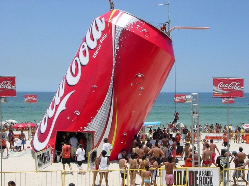 red-ginat-coke-can.jpg