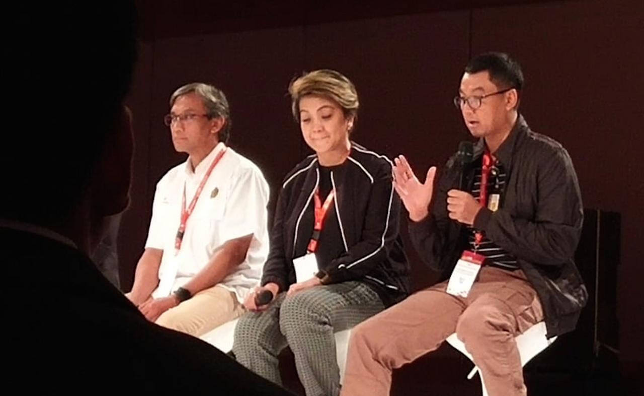 Deputi I Kepala Staf Kepresidenan Darmawan Prasodjo (kanan) membahasnya tuntas dalam salah satu talkshow Indonesian Petroleum Association di Jakarta Convention Center, Senayan, Kamis, 5 September 2019.