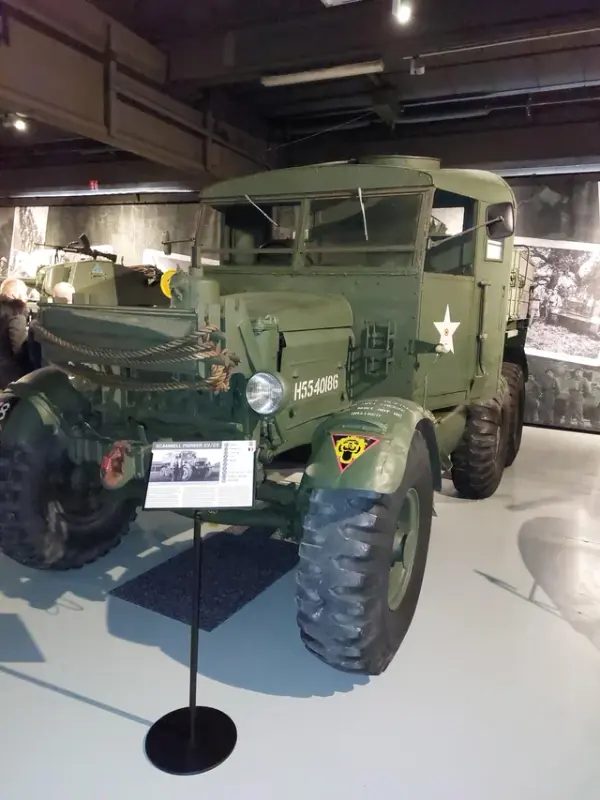 Chars et blindes dans les musees-divers - Page 22 Even-more-tanks-and-vehicles-from-the-ardennes-part-3-v0-2wnlqsih7k5c1