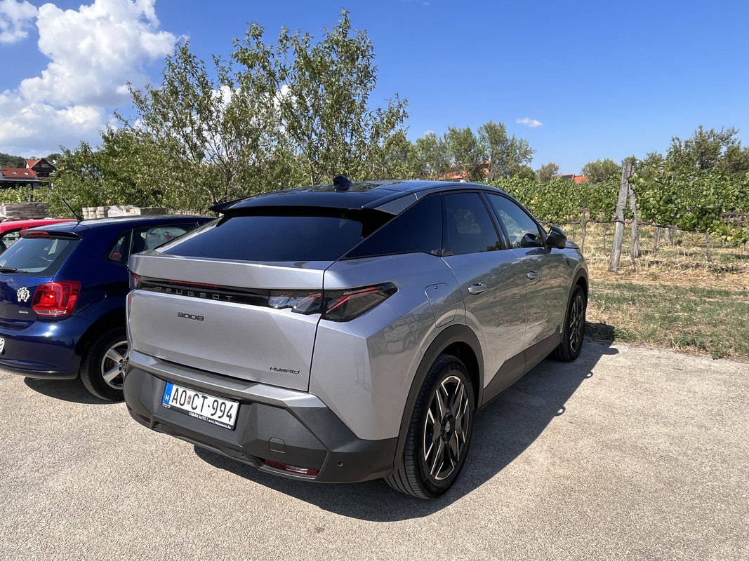 DD4C2047-194B-4D05-893B-E2B8AD6EDEC9