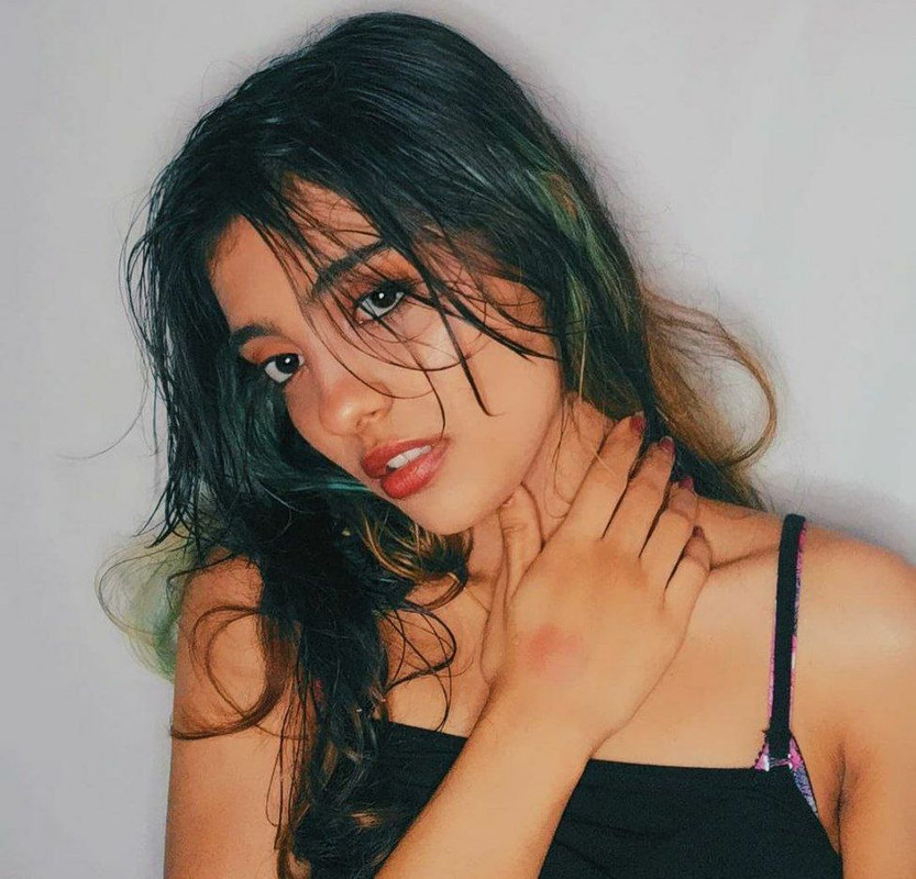 Charvi bhatt hot indian model live primium show Latest