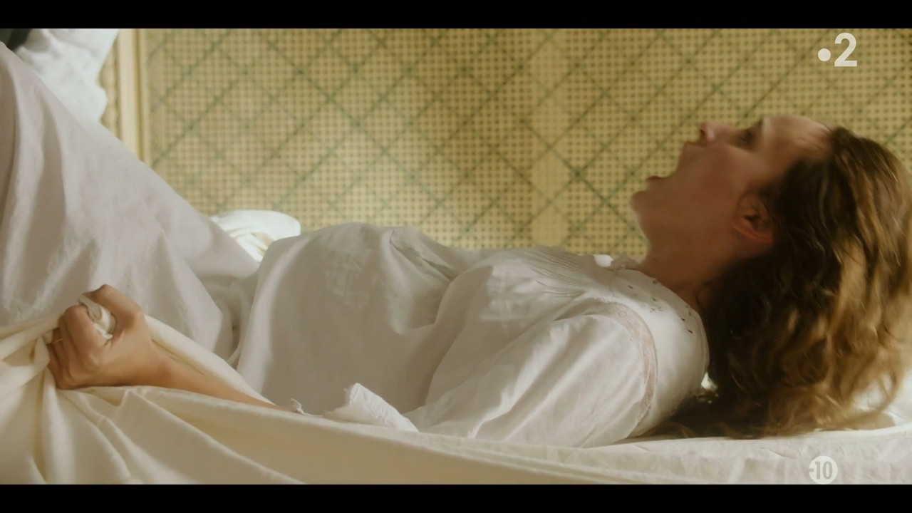 2021-12-13_21_05_Fr2_Emma-Bovary.mp4_snapshot_29.48.208