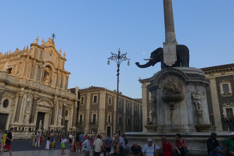 Sicilia y Eolias: 14 dias en coche - Blogs de Italia - Día 7. Siracusa: Parque arqueológico y Catania. (7)