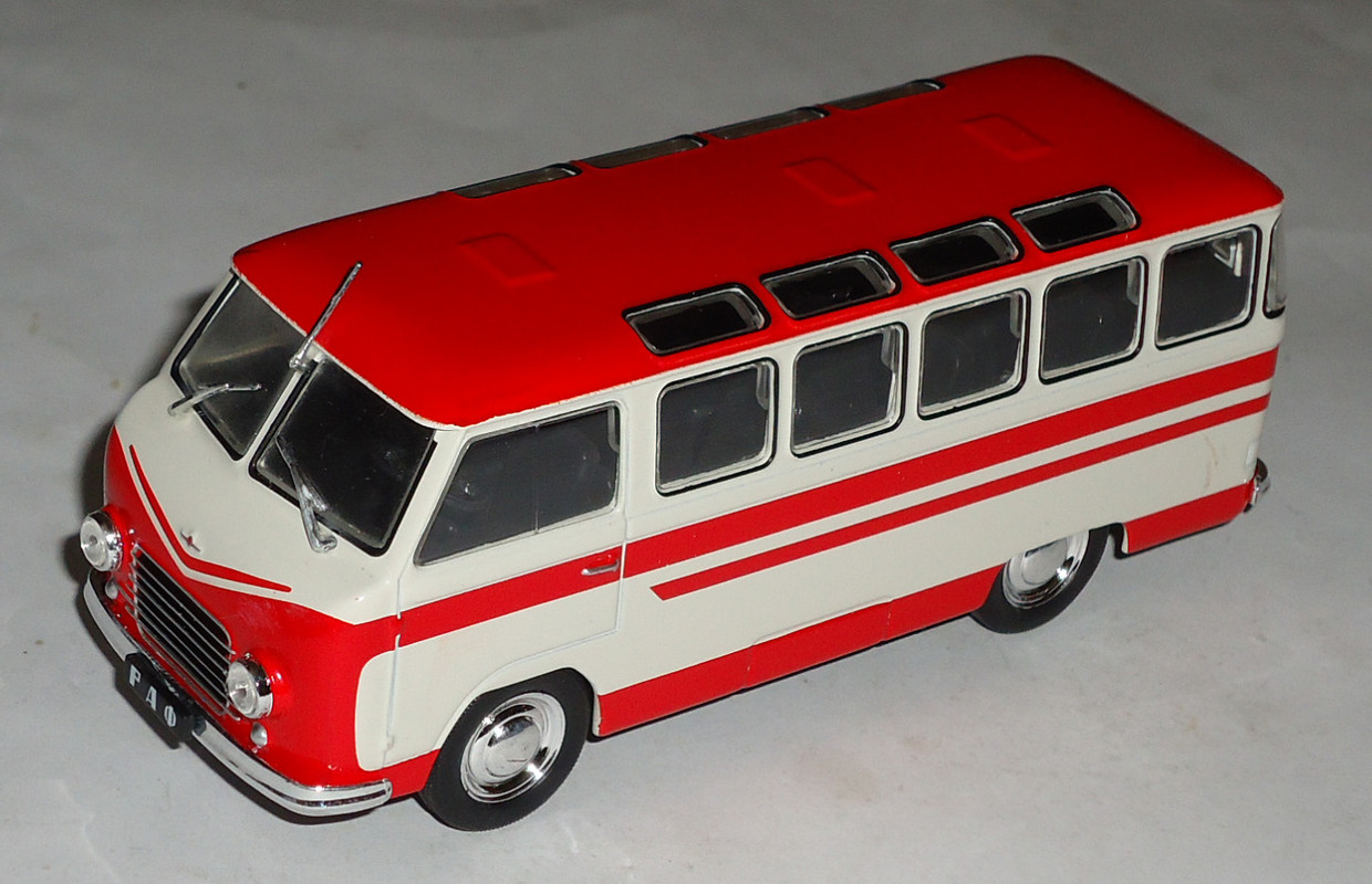 РАФ-977В Латвия