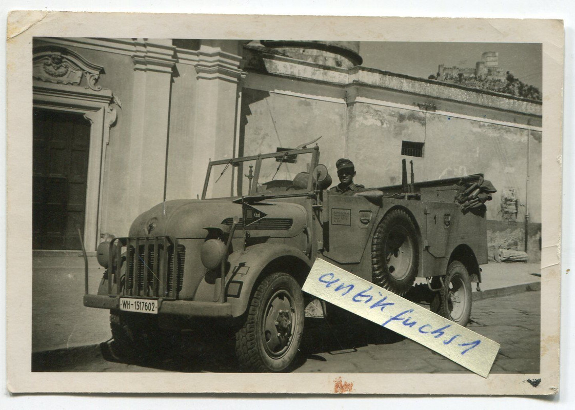 Steyer-Militär-Kübelwagen bei Cassino 1943 , Monte Cassino in It