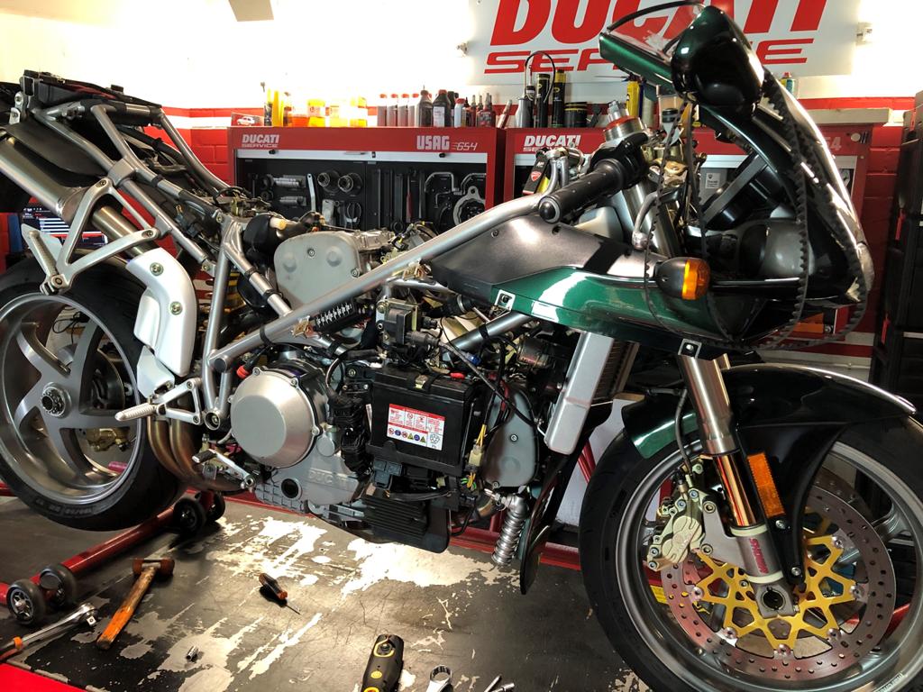 1A50D262-DE3B-4193-B5B7-F96C2EF392FF