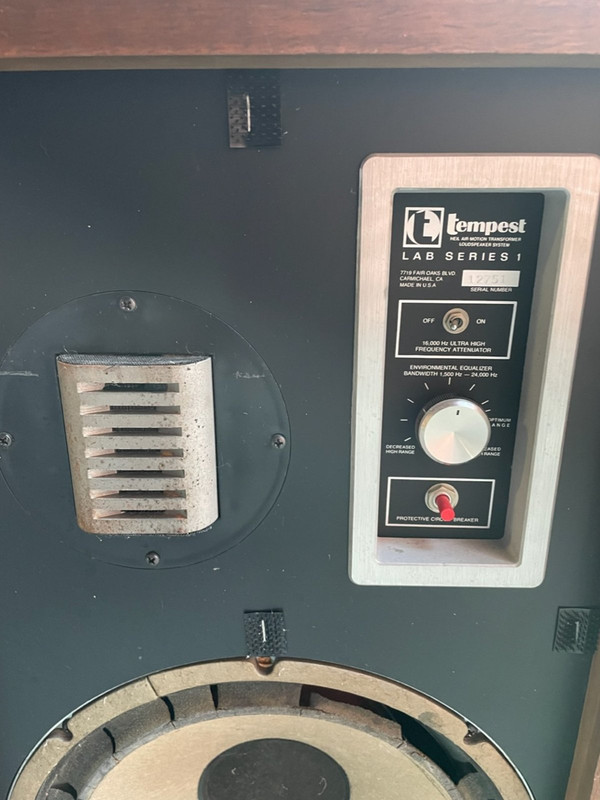 6BC90AF9-6F65-4117-AF40-CEFCB12E95E3