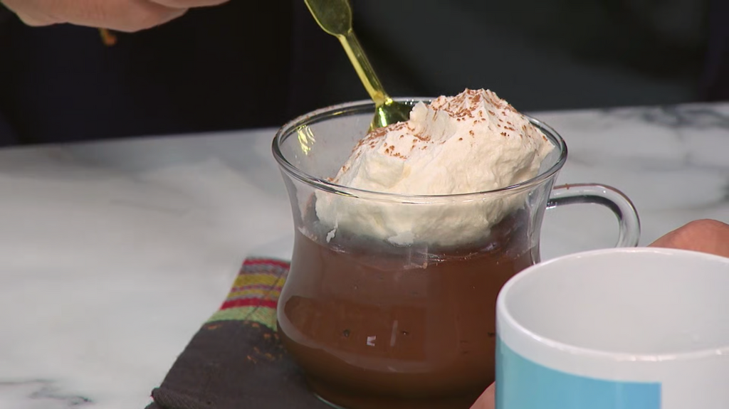 [Image: The-Kitchen-S35-E06-1080p-HEVC-x265.png]