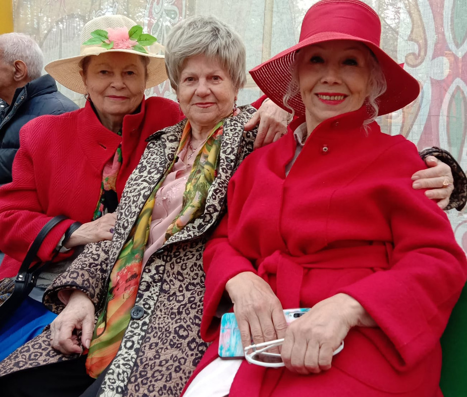 Попова и Медведева