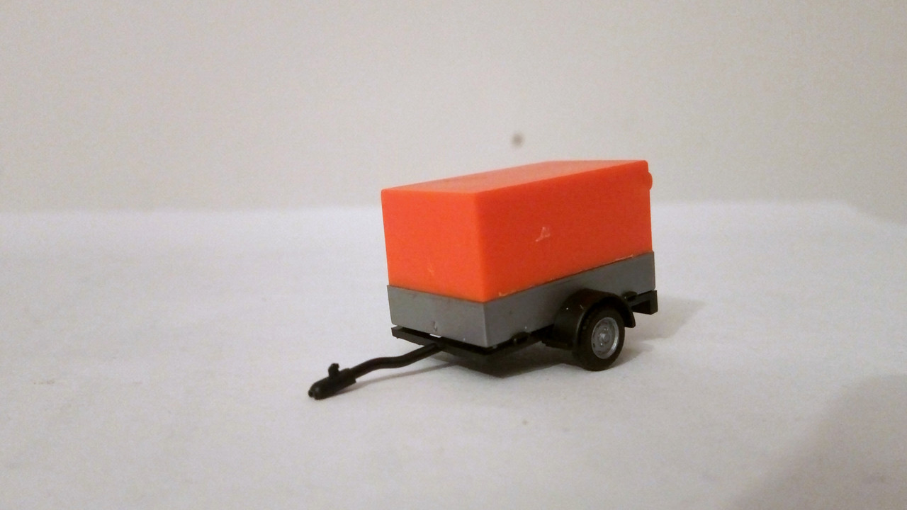 Mach (8933)