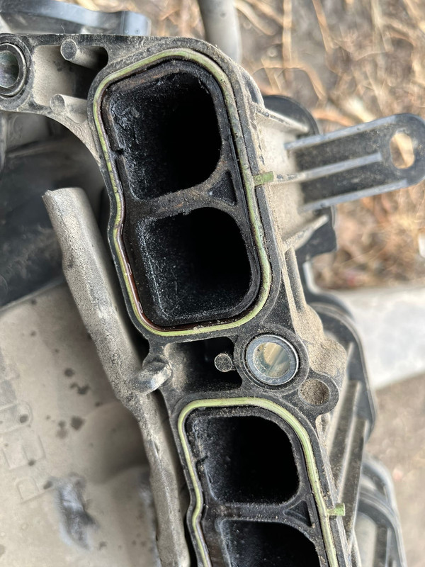 впускной-коллектор