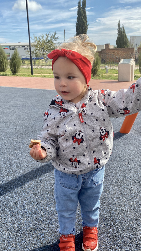 4910ED4D-5A7B-40F7-B4B3-58FB6E6D5D35