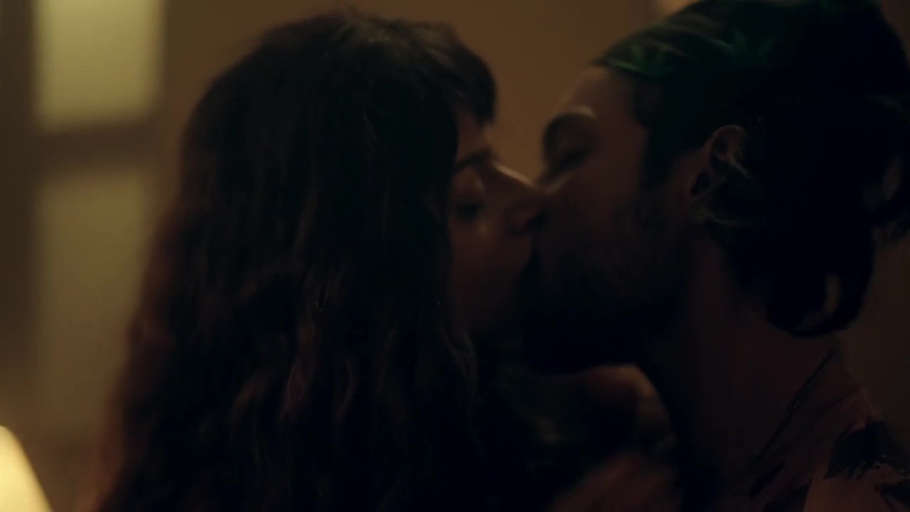 vlcsnap 2025 11 03 23h42m16s833