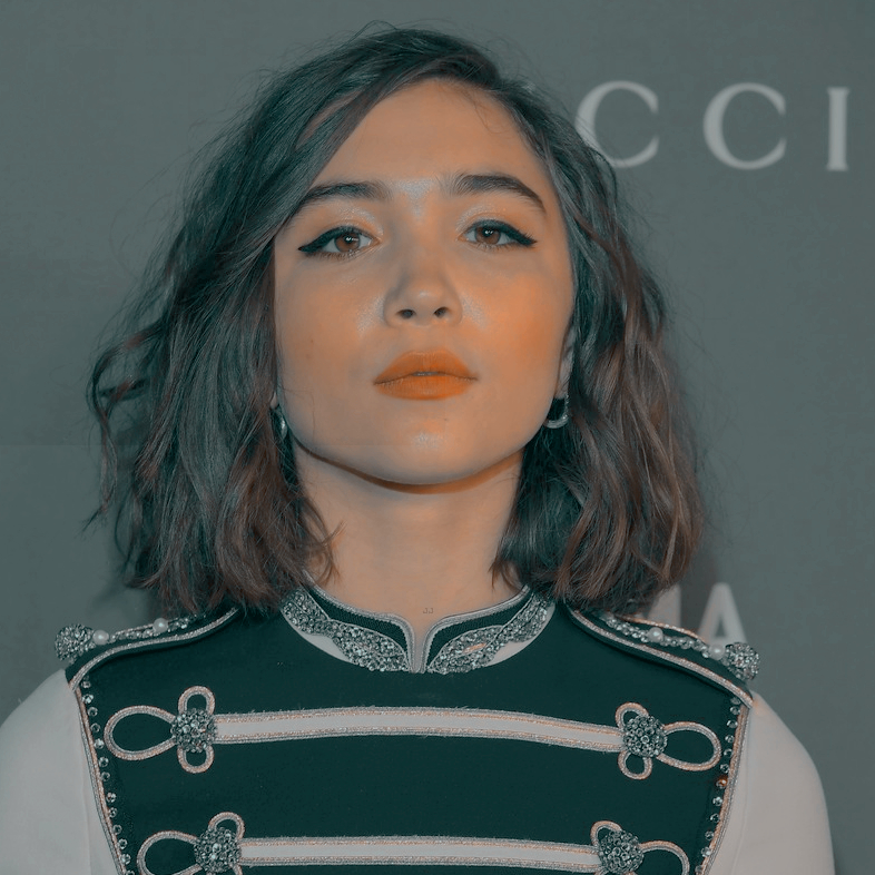 billie-lourd-joins-rowan-blanchard-at-lacma-gala-2