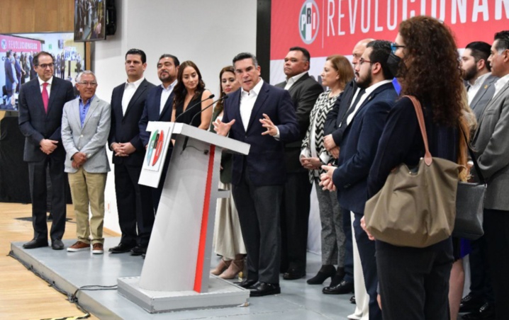 Juez admite amparo de Alejandro Moreno contra audios de Layda Sansores