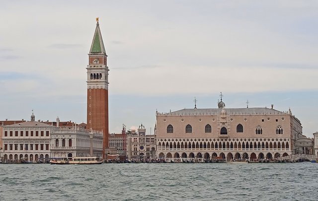 Pizcas de arte en Venecia, Mantua, Verona, Padua y Florencia - Blogs de Italia - Pateando Venecia entre iglesias y museos (22Kms) (104)