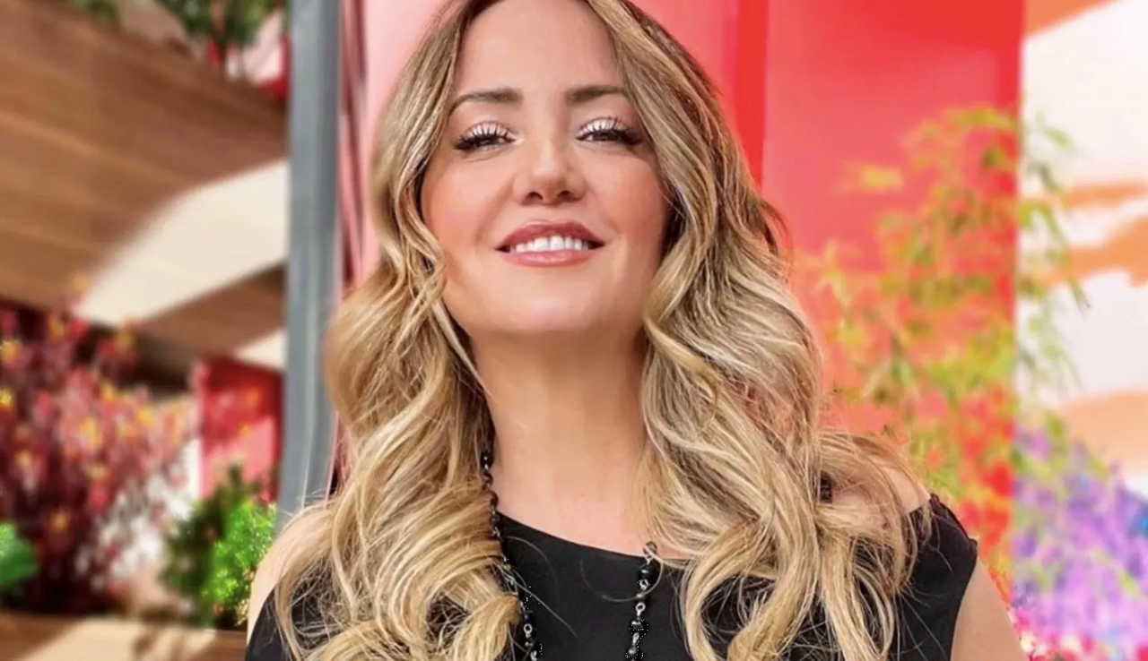 Andrea Legarreta: Así luce el lujoso árbol de navidad de su residencia